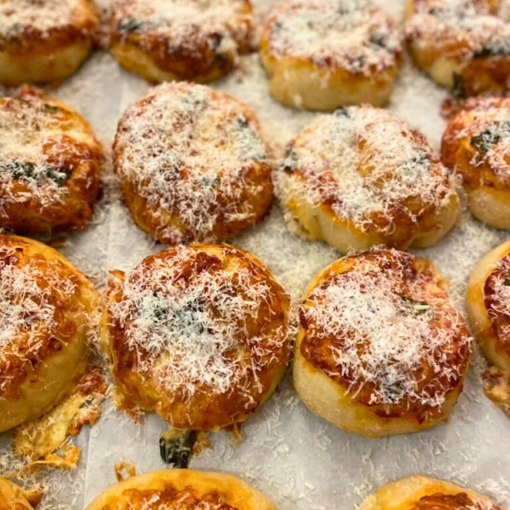 Slow-cooked Tomato, Cheddar and Parmesan topped Focaccia (individual)